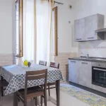 Appartement House 88 *